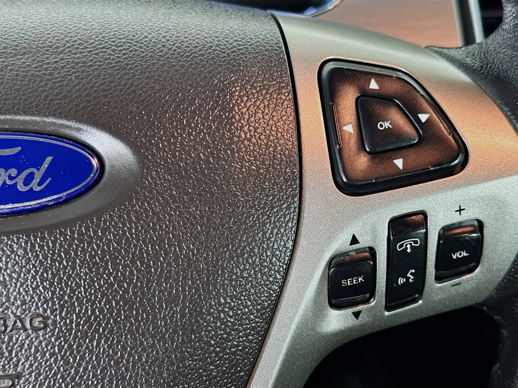 Used 2018 Ford Taurus SEL image 14