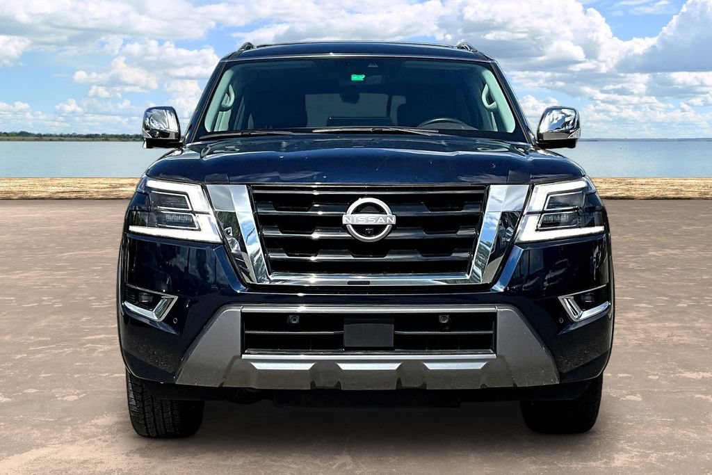 Used 2022 Nissan Armada Platinum w/ Captain's Chairs Package RWD image 2