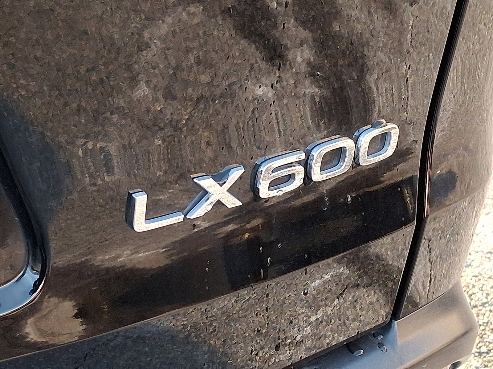 Used 2022 Lexus LX 600 F Sport image 30