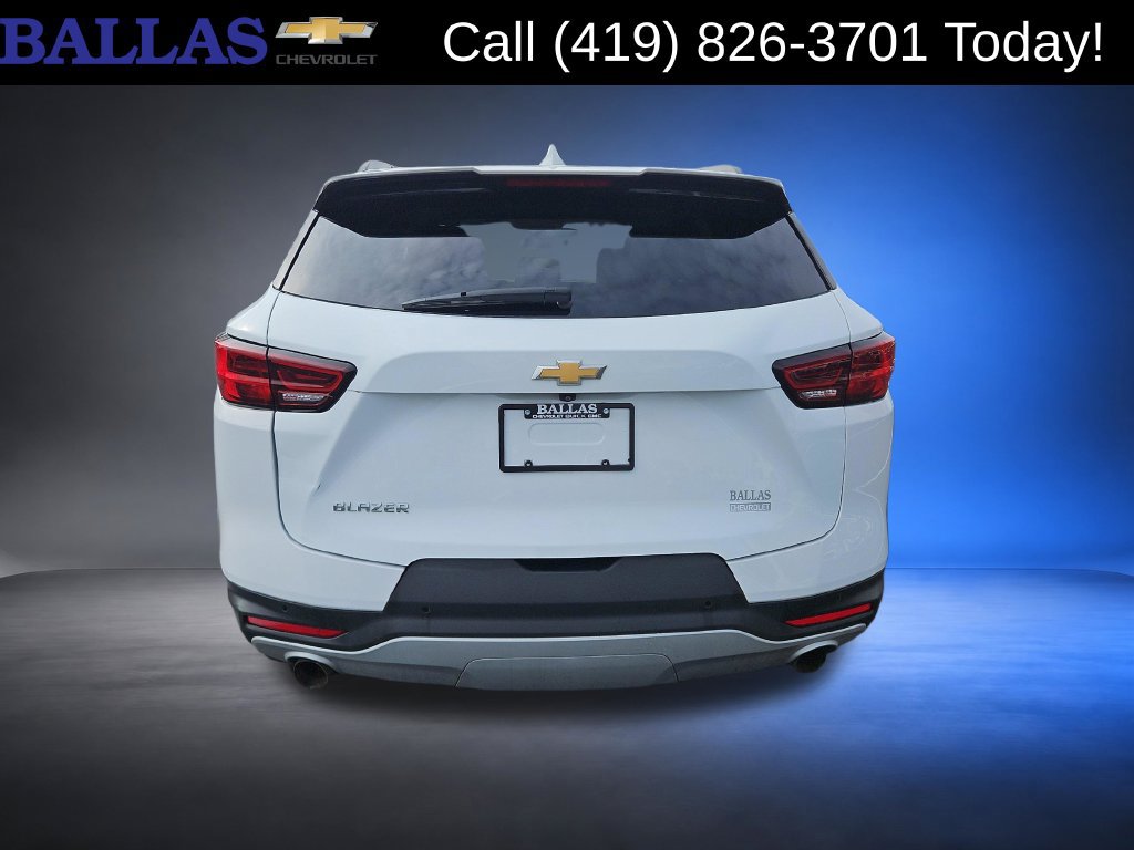 Certified 2024 Chevrolet Blazer LT w/ Convenience Package FWD image 4