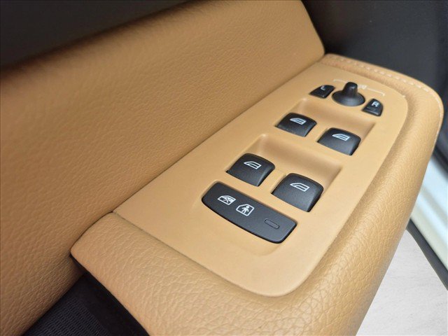 Used 2020 Volvo XC60 T5 Momentum FWD image 12