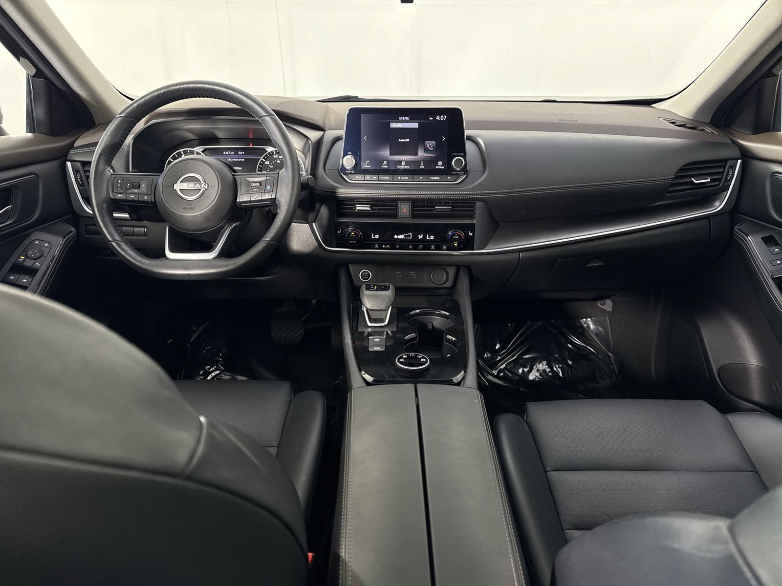 Certified 2023 Nissan Rogue SV w/ SV Premium B Package AWD/4WD image 26