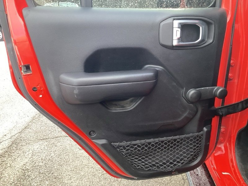 Used 2018 Jeep Wrangler Unlimited Sport image 14