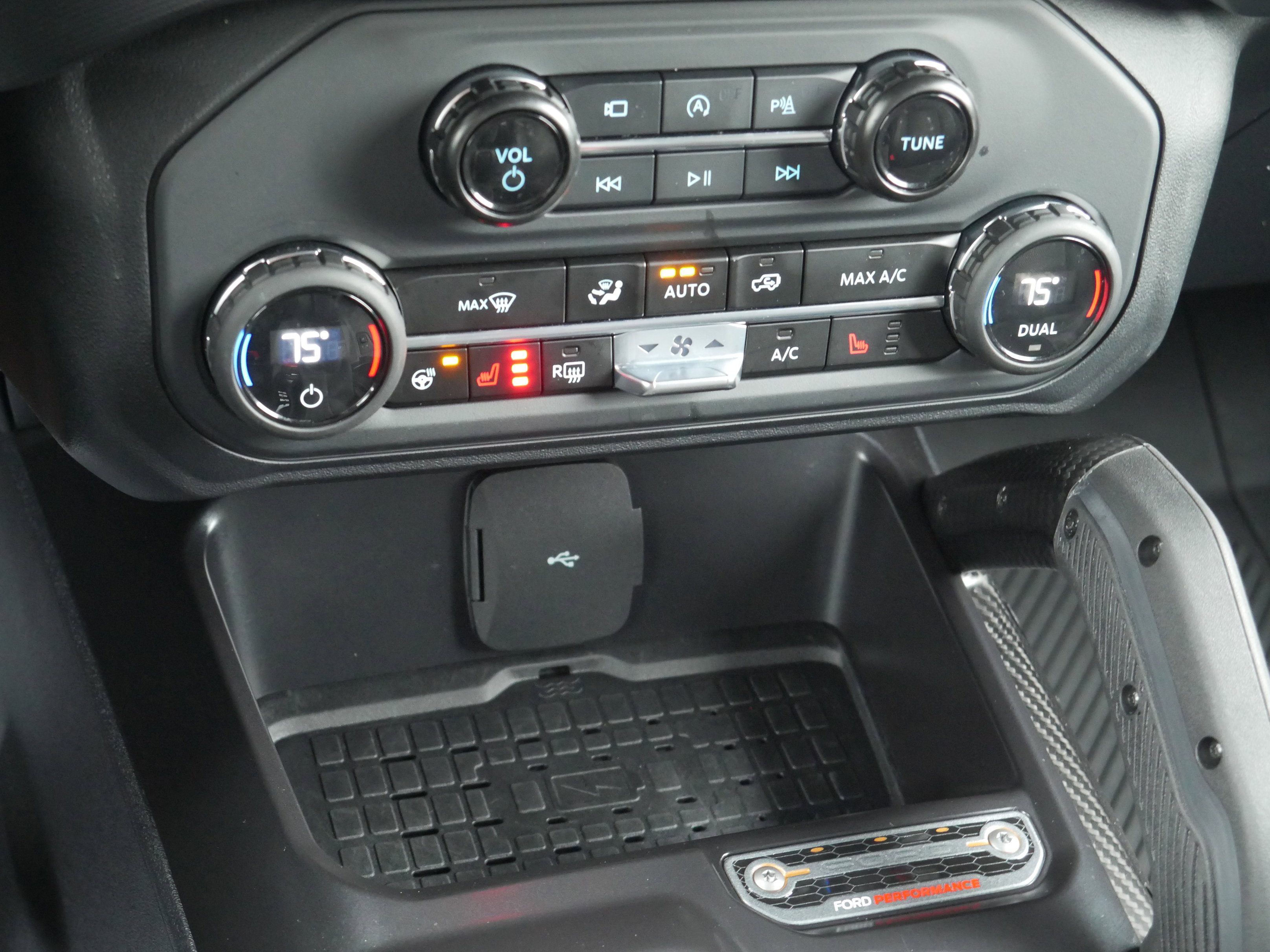 Certified 2024 Ford Bronco Raptor w/ Interior Carbon Fiber Pack 6 image 17