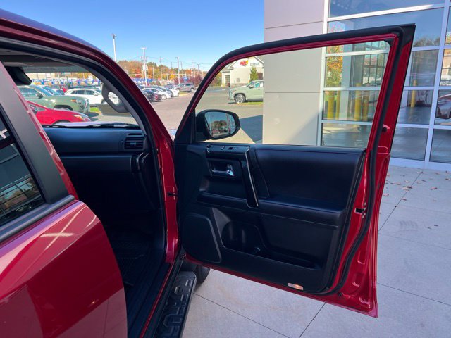 Used 2023 Toyota 4Runner TRD Off-Road Premium w/ Moonroof Package AWD/4WD image 38