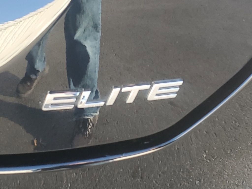 Certified 2023 Honda Pilot Elite image 8