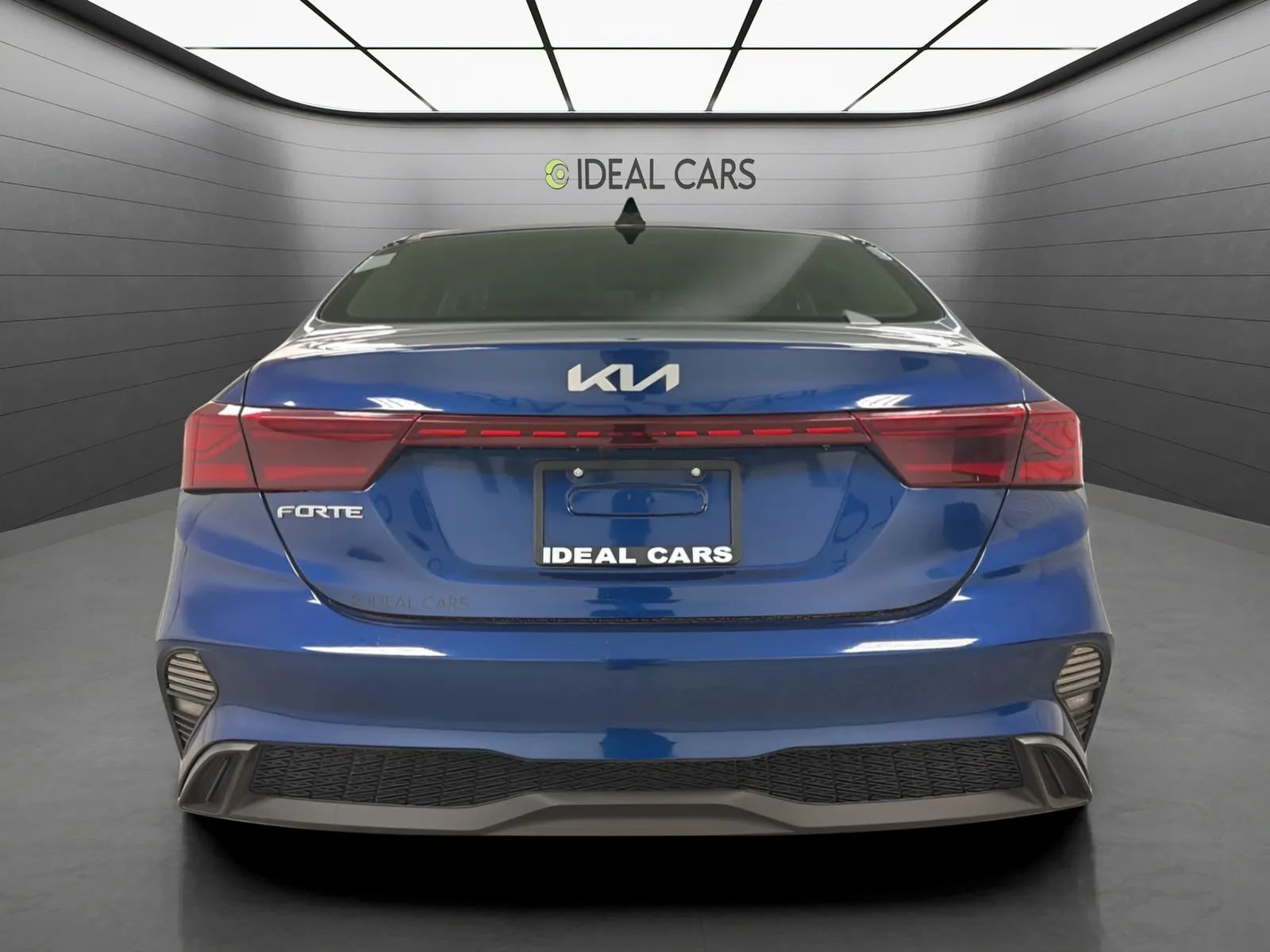 Used 2024 Kia Forte LXS w/ LXS Technology Package FWD image 6