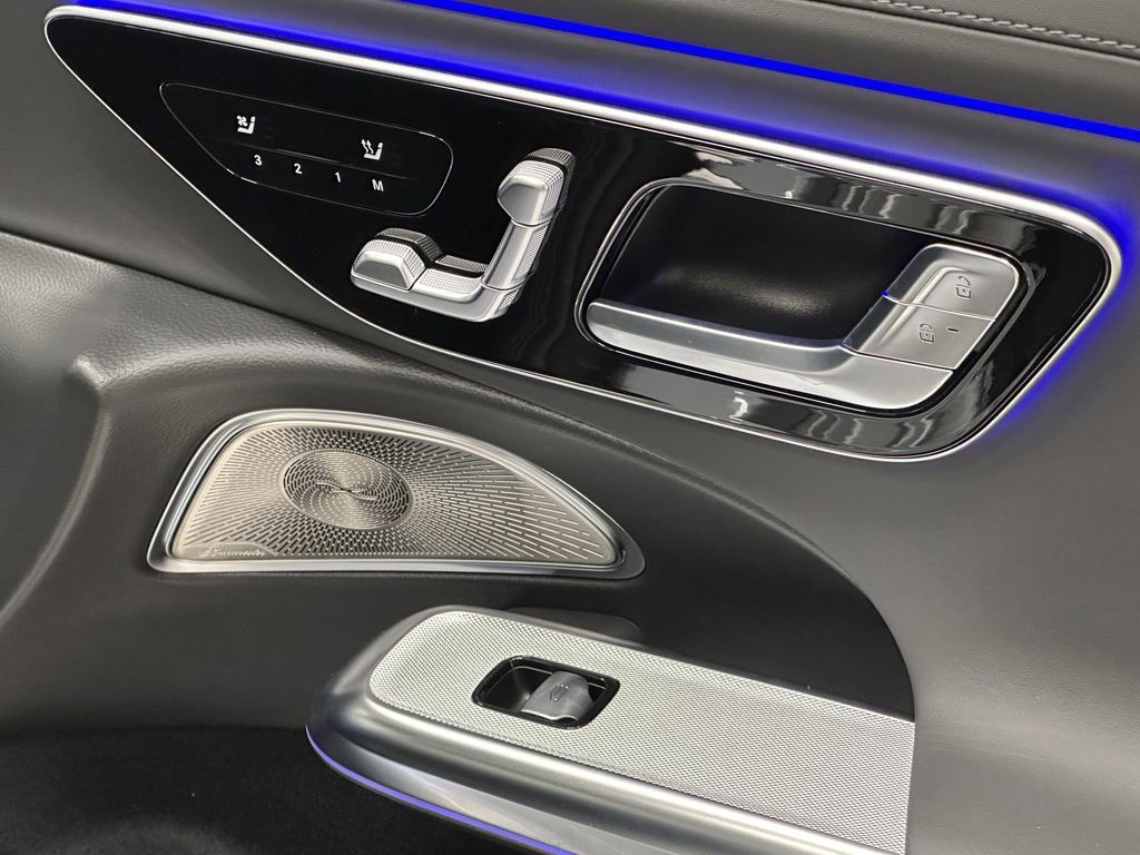 New 2026 Mercedes-Benz E 53 AMG e 4MATIC Sedan image 17