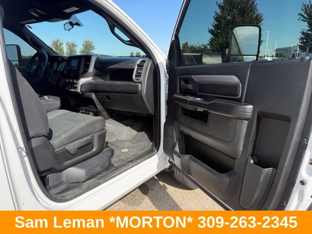 Used 2021 RAM 3500 Tradesman w/ Chrome Appearance Group RWD image 11