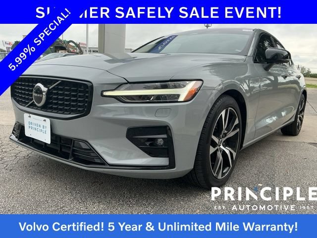 Certified 2025 Volvo S60 B5 Core FWD image 5