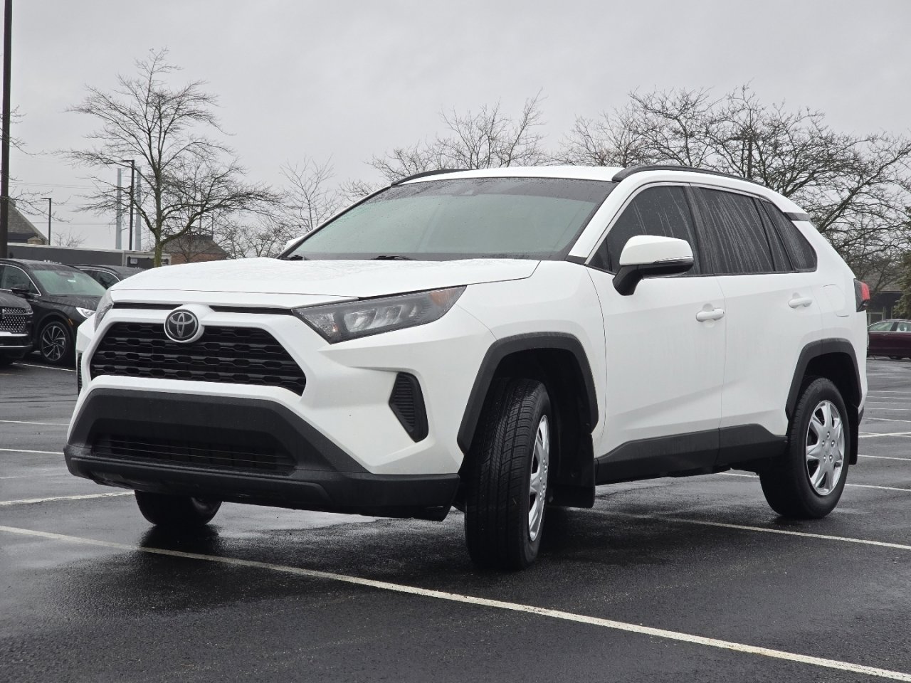 Used 2020 Toyota RAV4 LE image 13
