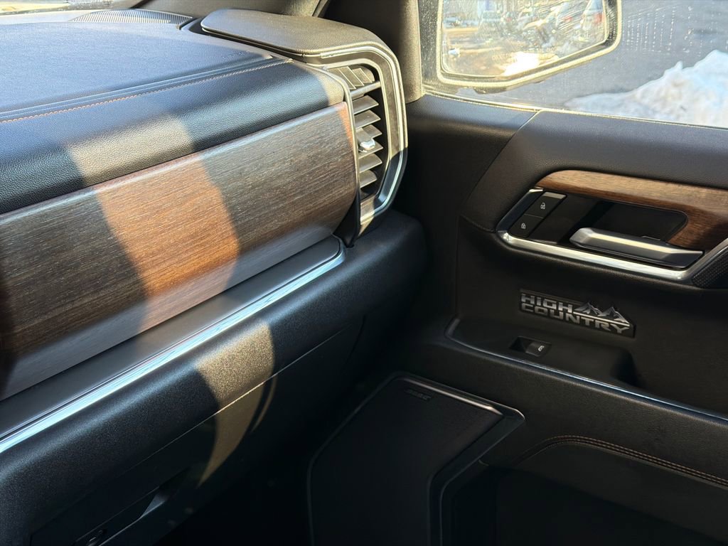 Used 2023 Chevrolet Silverado 1500 High Country image 33