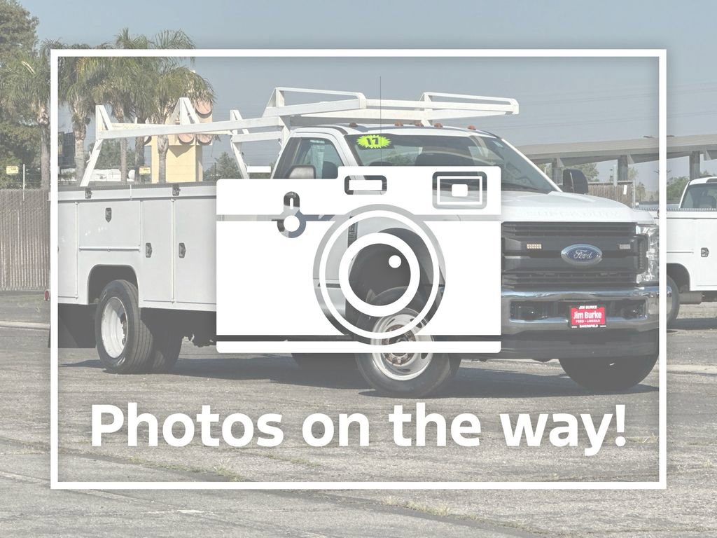 Used 2017 Ford F550 4x4 Regular Cab Super Duty image 1