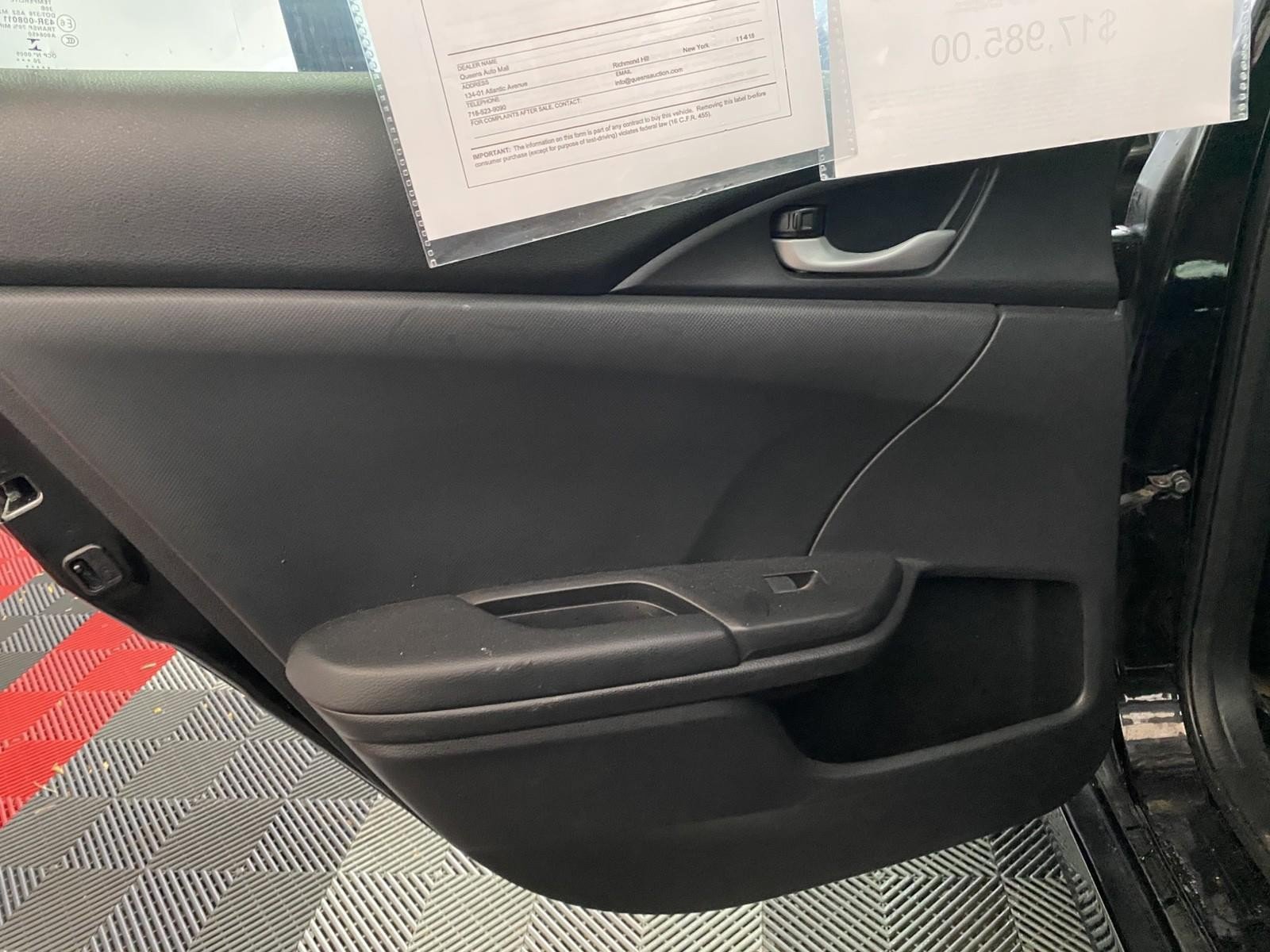 Used 2021 Honda Civic Sport image 14