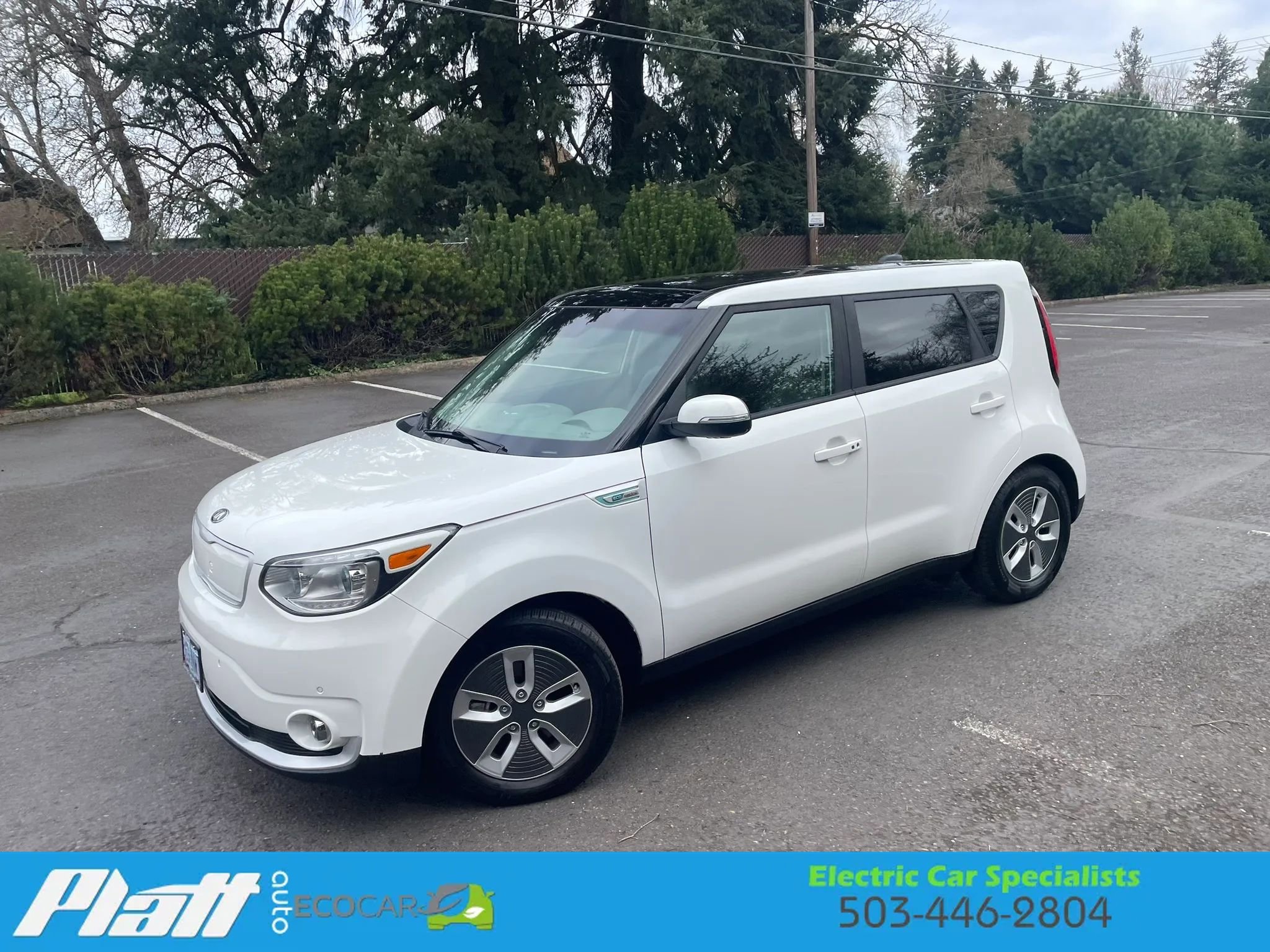 Used 2017 Kia Soul EV + w/ Sun & Fun Package image 3