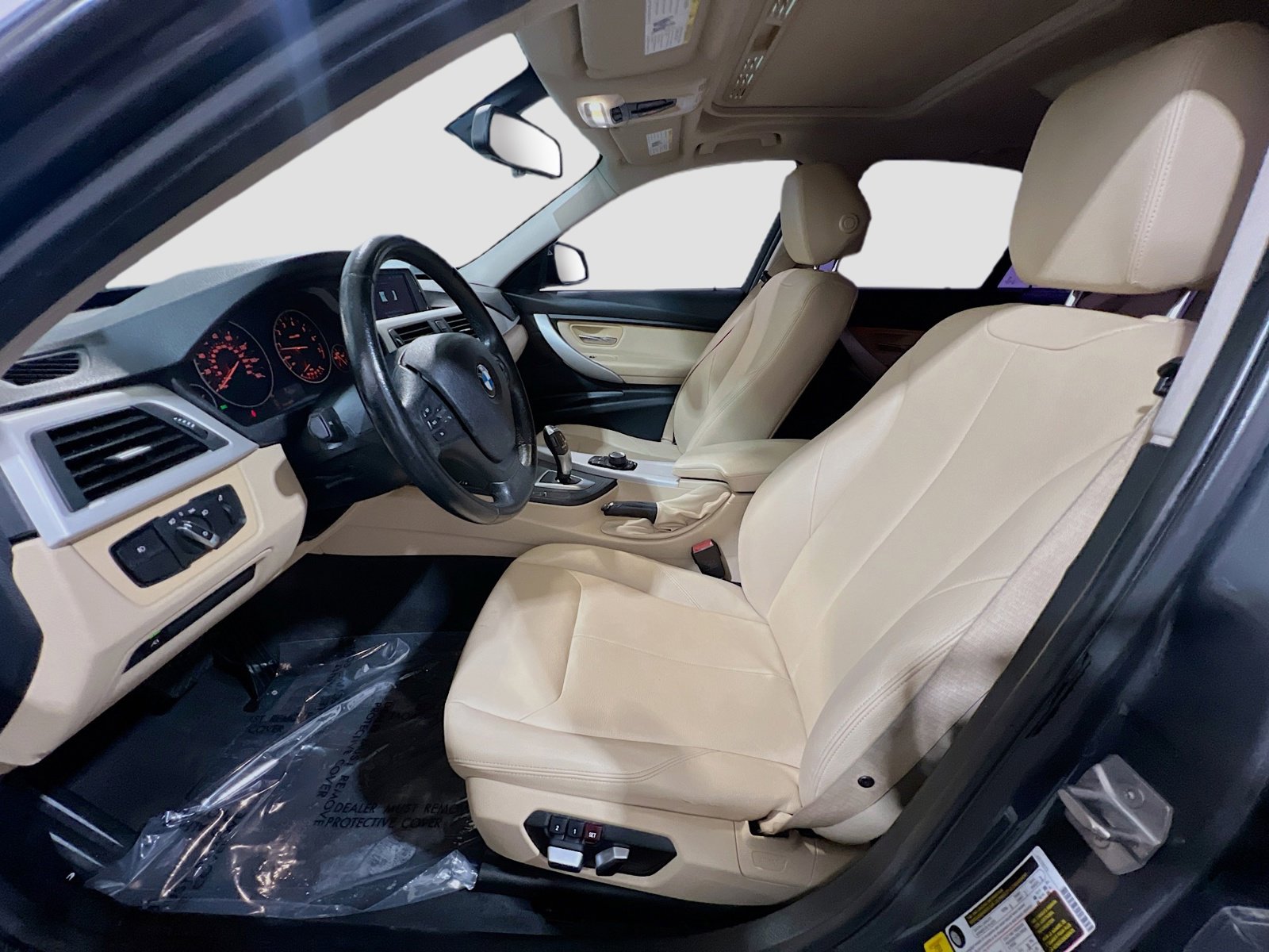 Used 2018 BMW 320i Sedan w/ Convenience Package RWD image 11