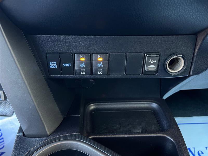 Used 2016 Toyota RAV4 SE image 14