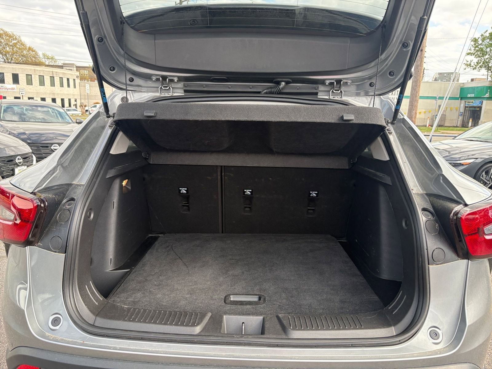 Used 2025 Chevrolet Trax LT image 30