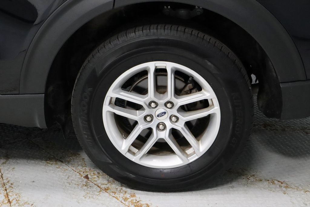 Used 2025 Ford Explorer Active AWD/4WD image 20