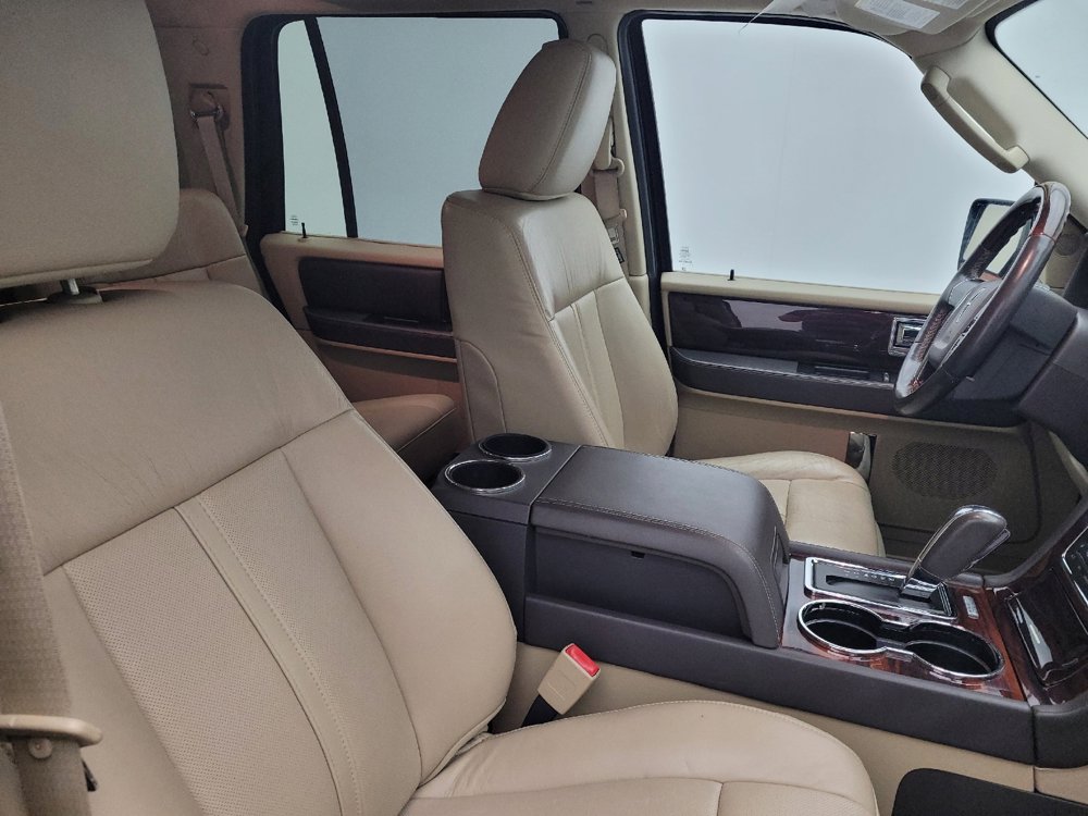 Used 2015 Lincoln Navigator 4WD w/ Equipment Group 101A Reserve image 21