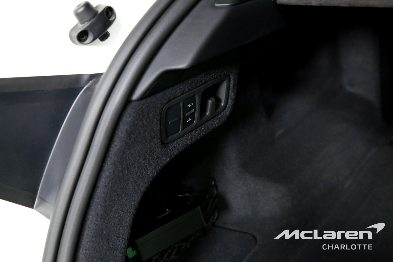 Used 2020 Lamborghini Urus AWD/4WD image 22