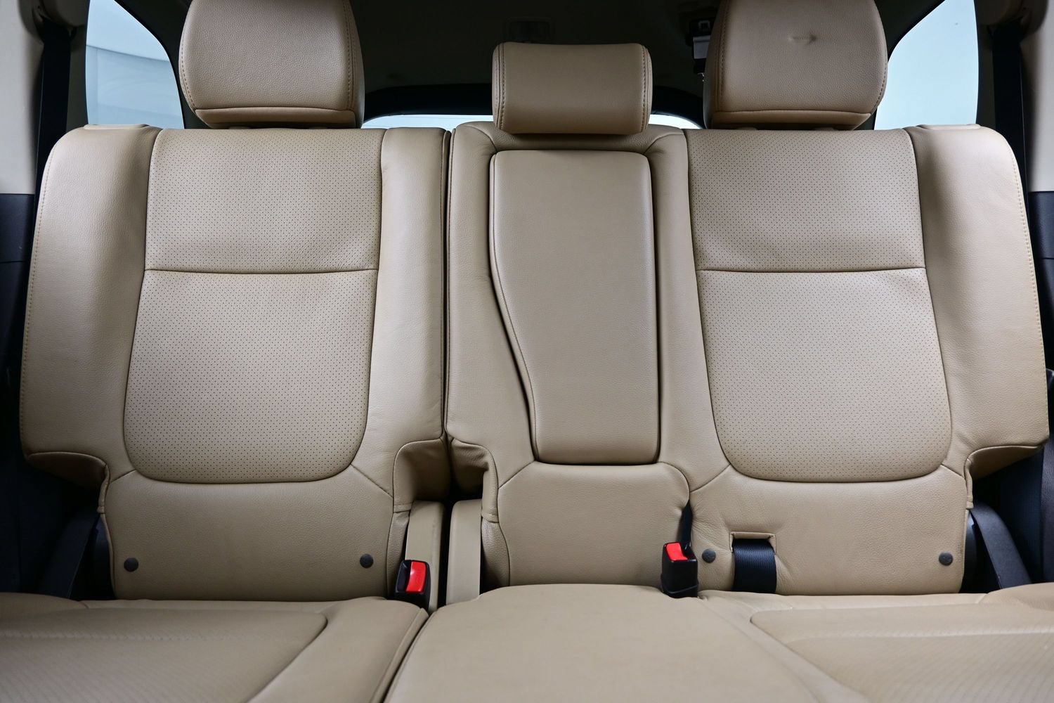 Used 2015 Mitsubishi Outlander SE AWD/4WD image 16