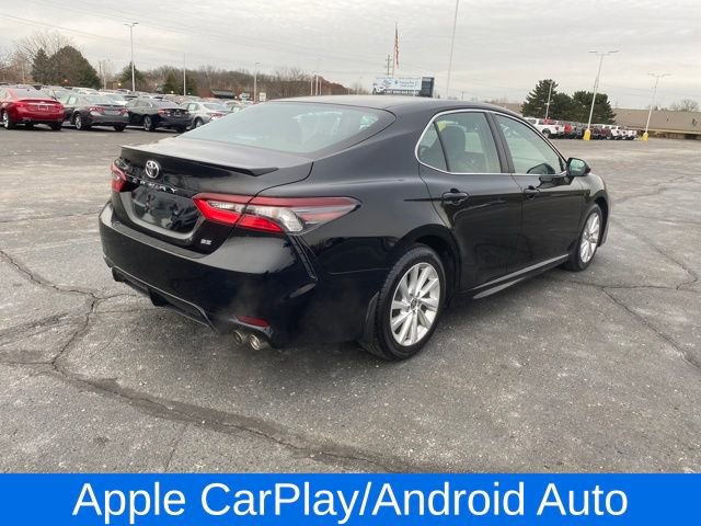 Used 2023 Toyota Camry SE image 4