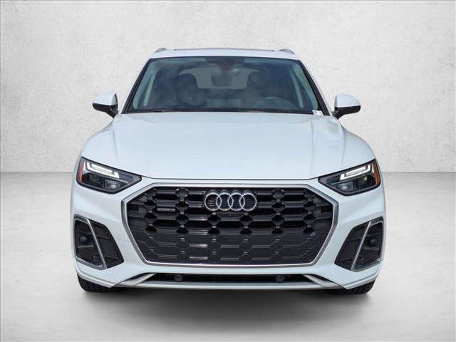 Used 2023 Audi Q5 2.0T Premium Plus w/ Premium Plus Package AWD/4WD image 2