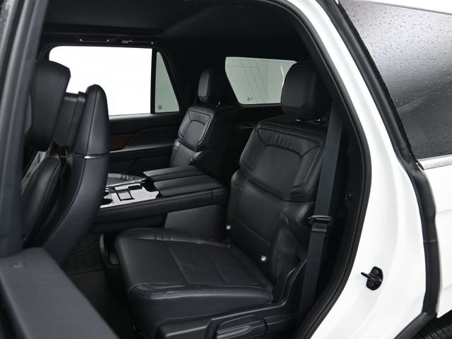 Used 2024 Lincoln Navigator Reserve image 24