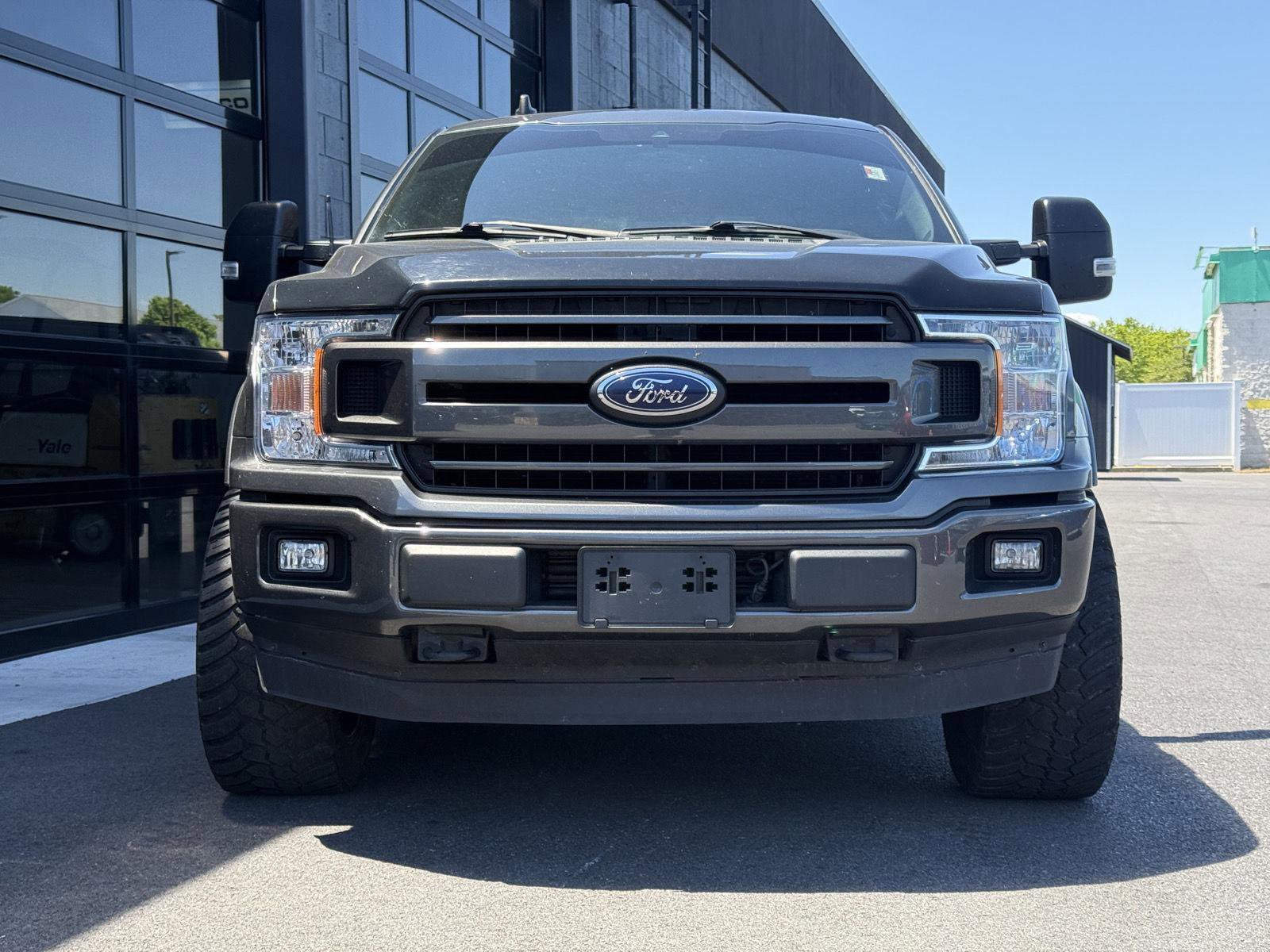 Used 2019 Ford F150 XLT w/ Equipment Group 302A Luxury AWD/4WD image 4