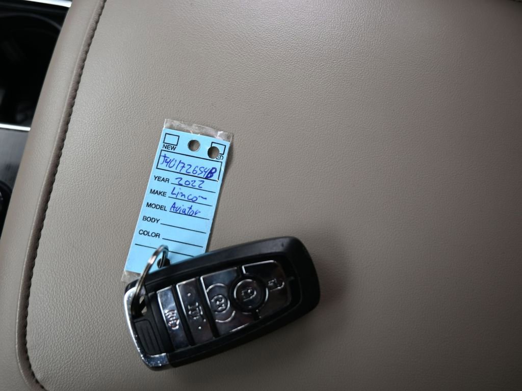 Used 2022 Lincoln Aviator Reserve w/ Elements Package Plus image 56