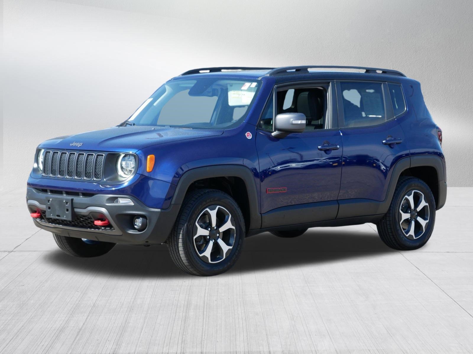 Used 2019 Jeep Renegade Trailhawk image 3