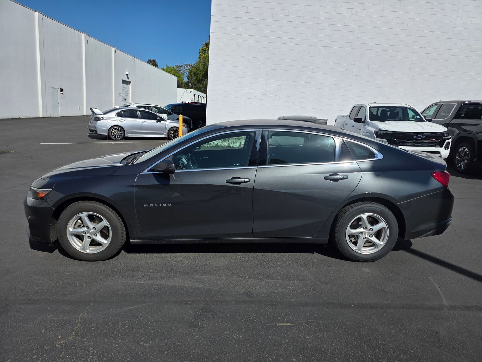 Used 2017 Chevrolet Malibu LS FWD image 8