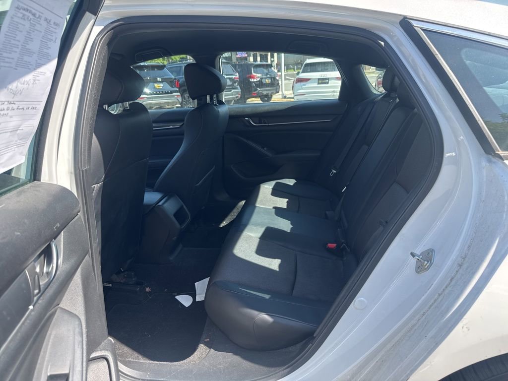 Used 2018 Honda Accord Sport image 19