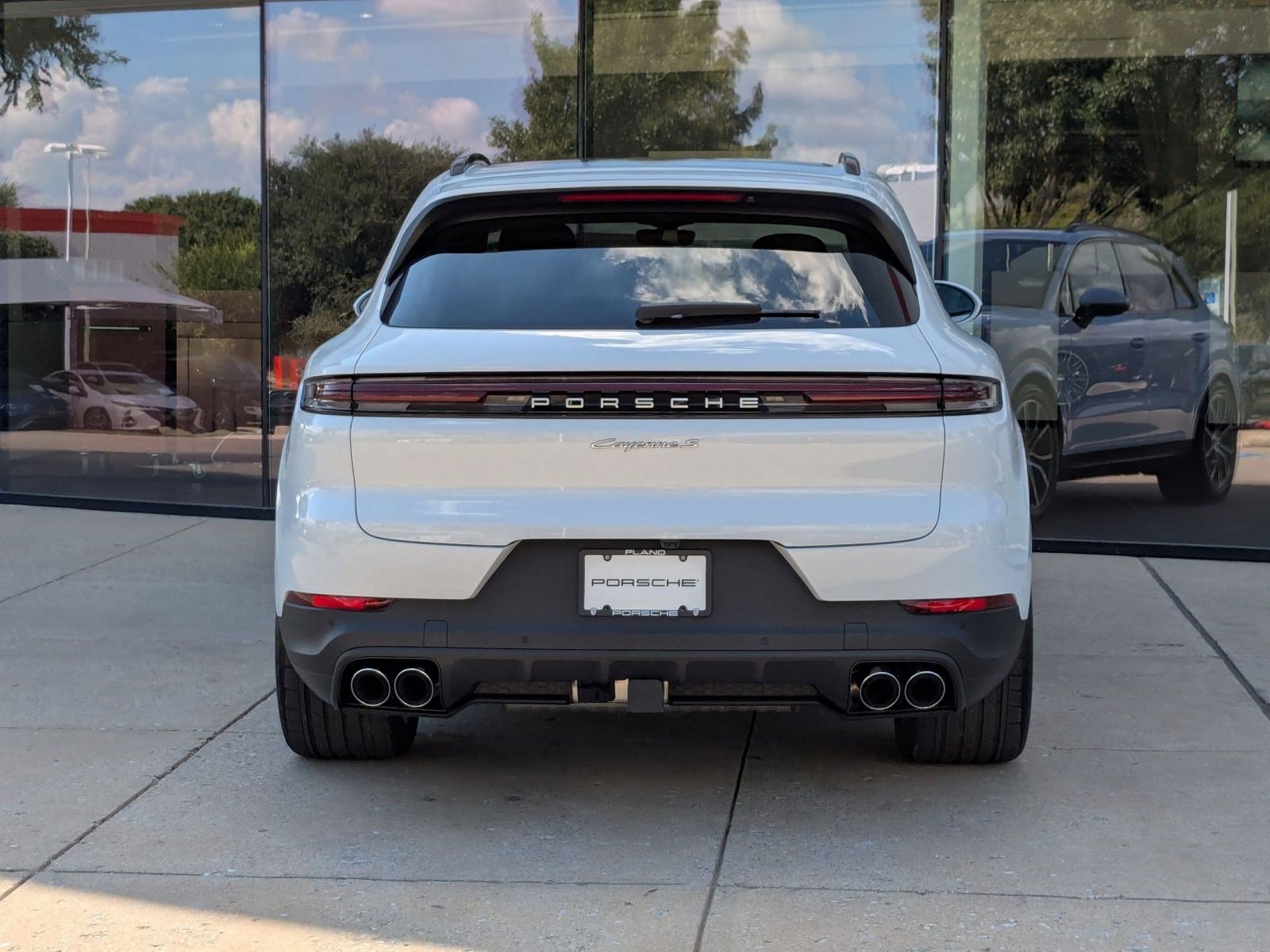 New 2026 Porsche Cayenne S image 10