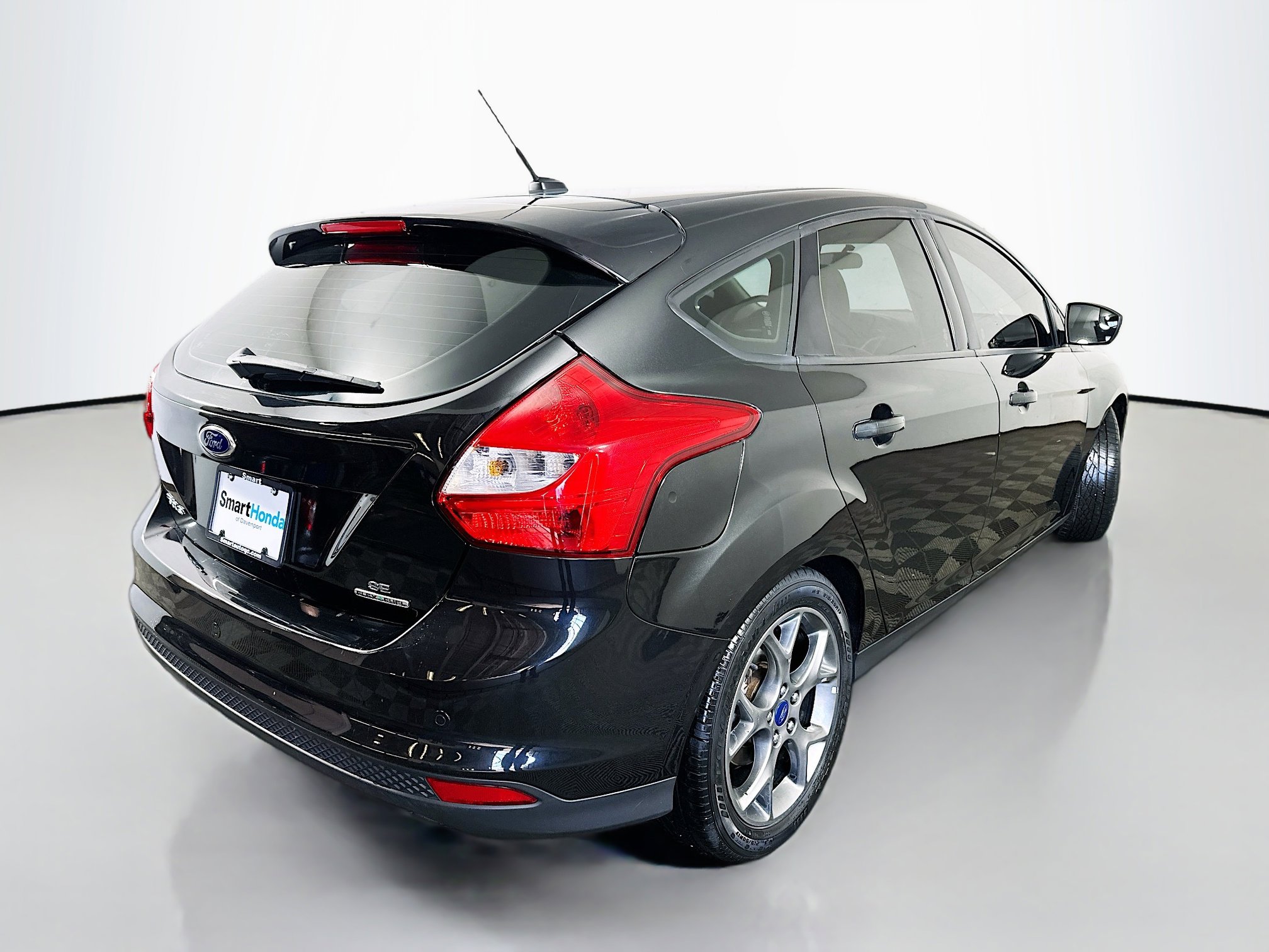 Used 2014 Ford Focus SE w/ Equipment Group 201A image 7