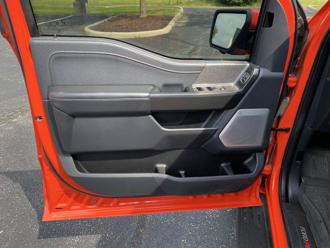 Used 2023 Ford F150 Raptor AWD/4WD image 11
