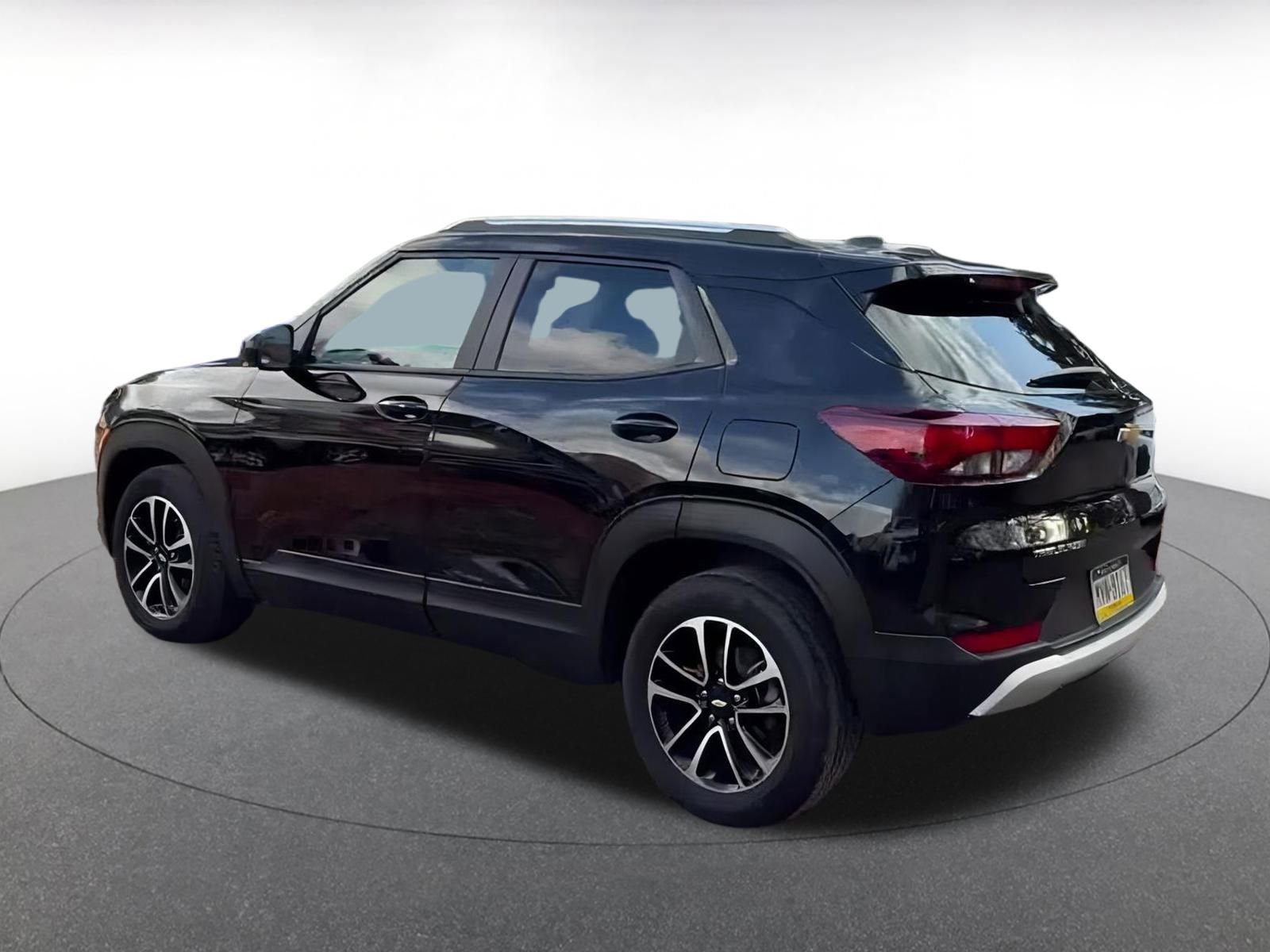 Used 2025 Chevrolet TrailBlazer LT image 10