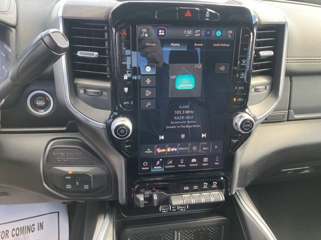 Used 2025 RAM 2500 Laramie image 18