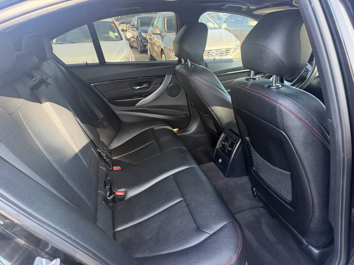 Used 2016 BMW 328i Sedan RWD image 12