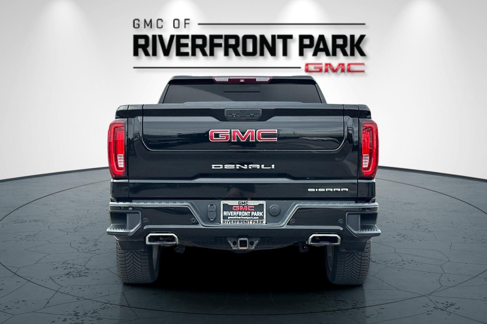 Used 2019 GMC Sierra 1500 Denali w/ Denali Ultimate Package AWD/4WD image 4
