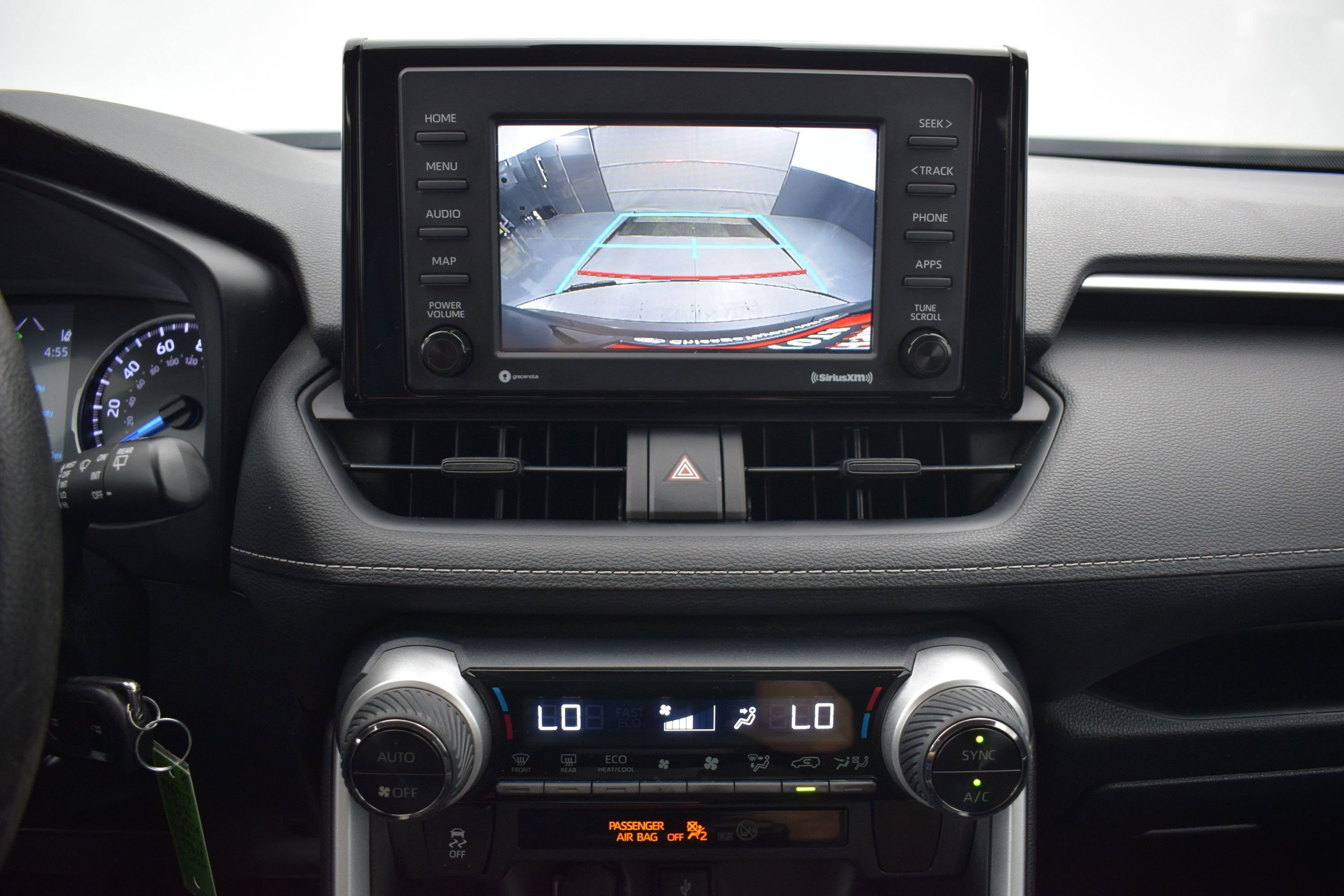 Used 2021 Toyota RAV4 LE AWD/4WD image 15