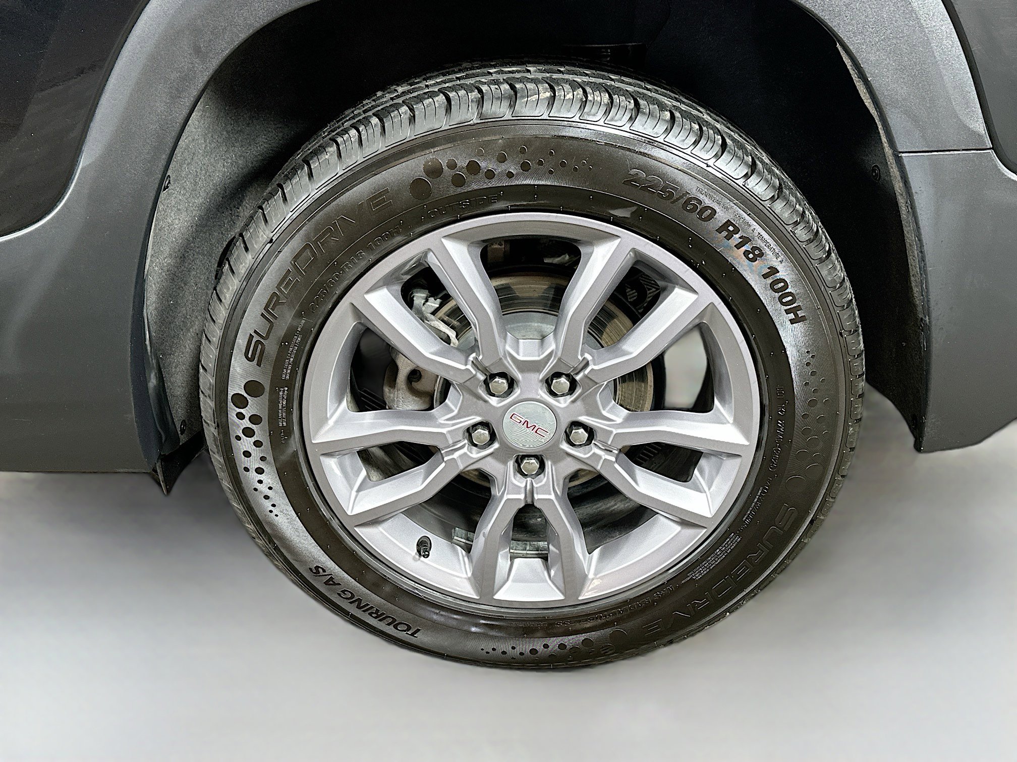 Used 2024 GMC Terrain SLT image 28