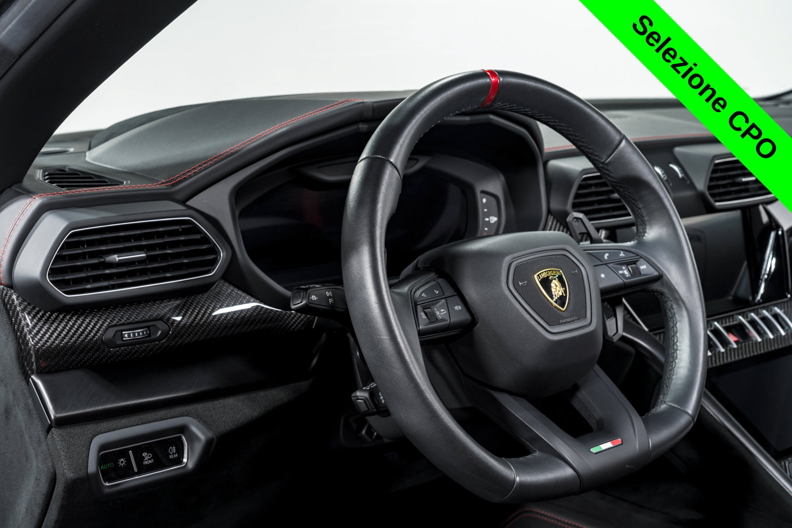 Used 2023 Lamborghini Urus Performante AWD/4WD image 15