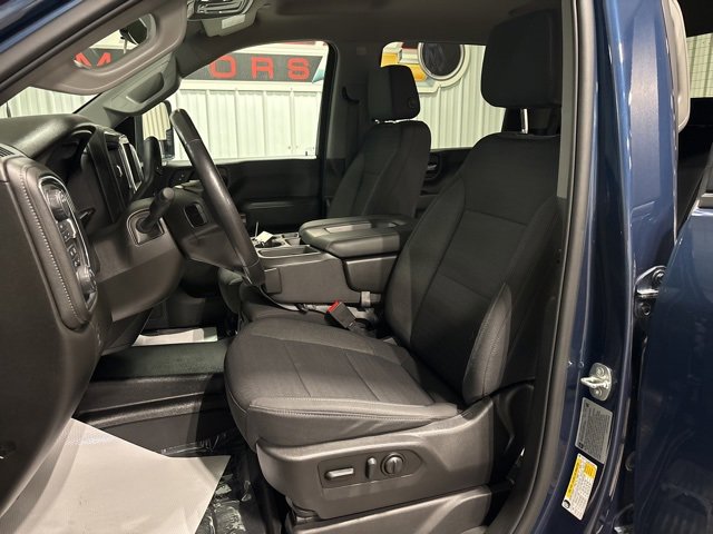 Used 2022 Chevrolet Silverado 3500 LT w/ Convenience Package image 16