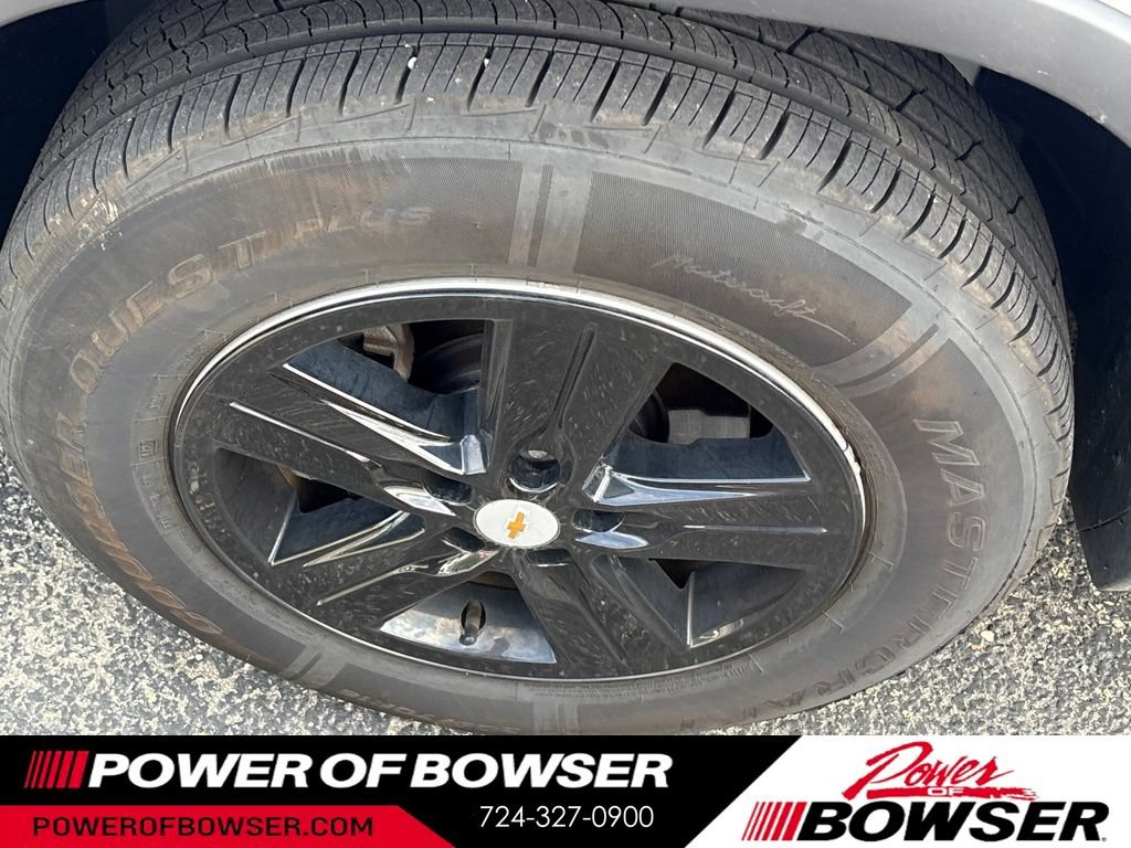 Used 2019 Chevrolet Trax LT w/ LT Convenience Package AWD/4WD image 9