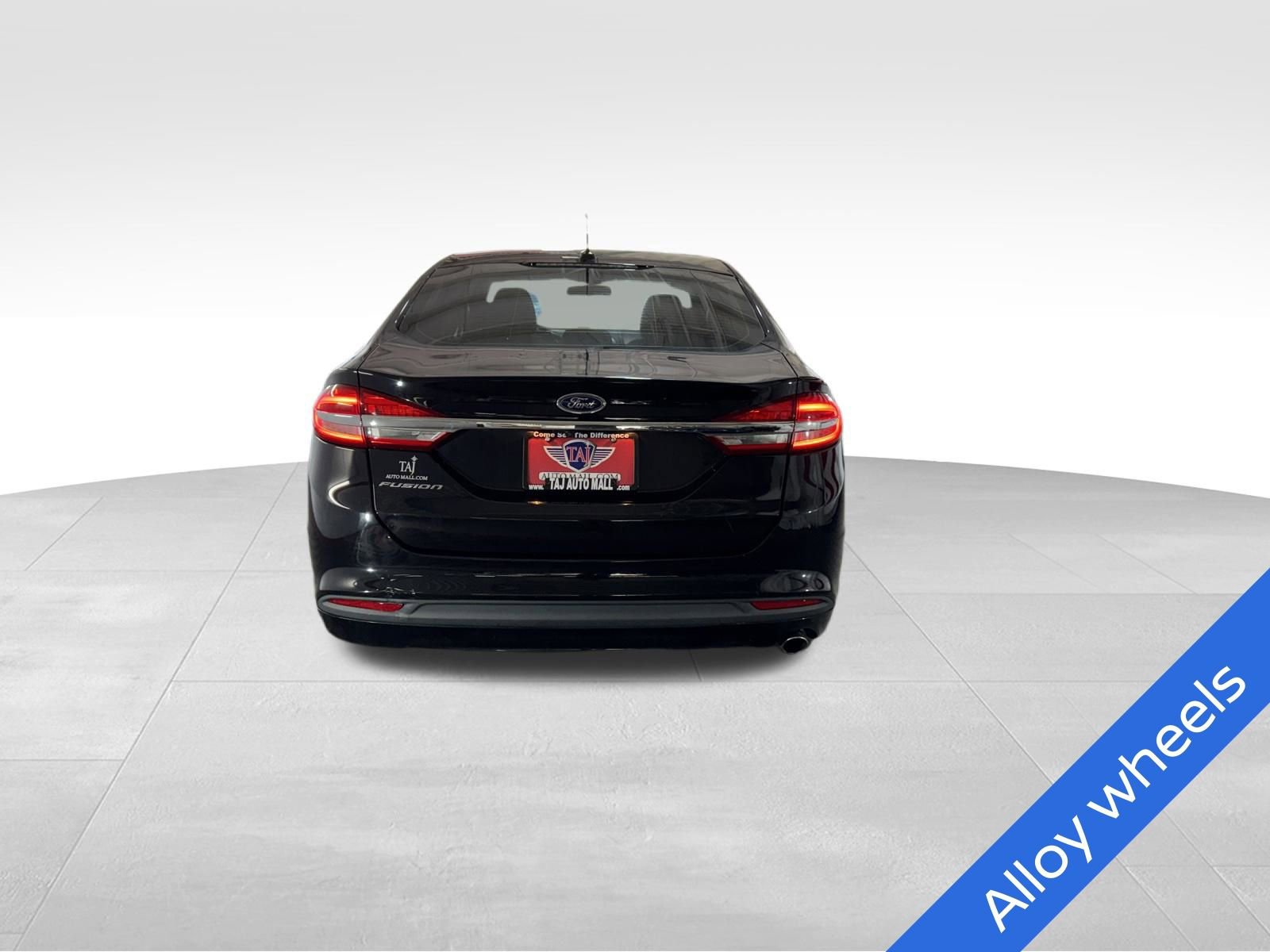 Used 2017 Ford Fusion S FWD image 7
