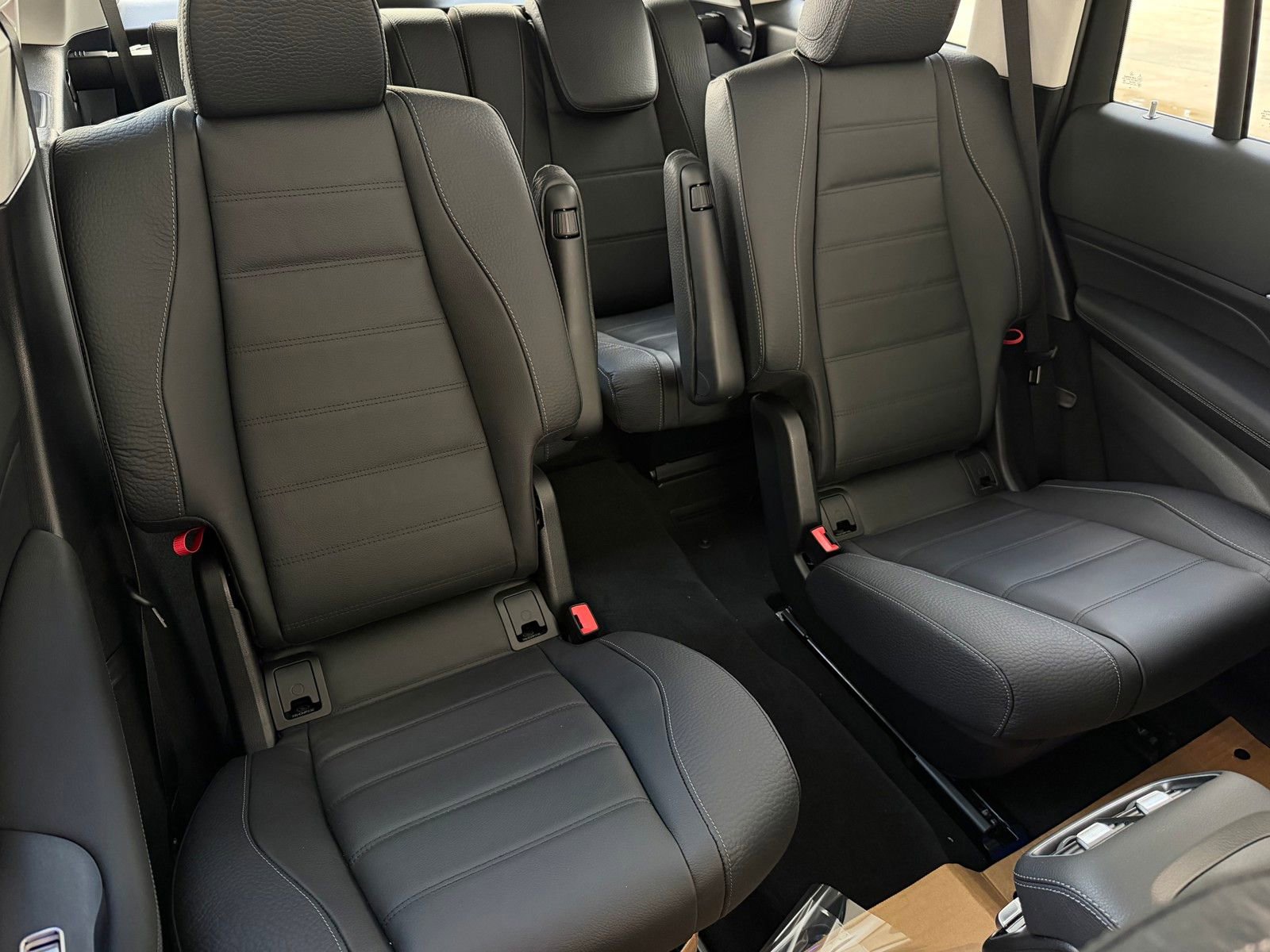 New 2026 Mercedes-Benz GLS 450 4MATIC image 17
