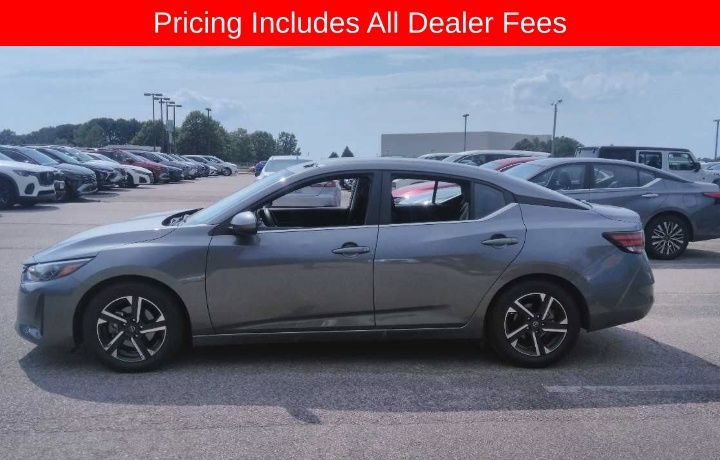 Used 2025 Nissan Sentra SV FWD image 3