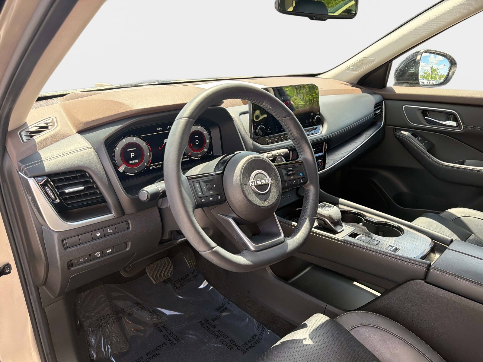 Used 2023 Nissan Rogue Platinum w/ Platinum Premium Package FWD image 17